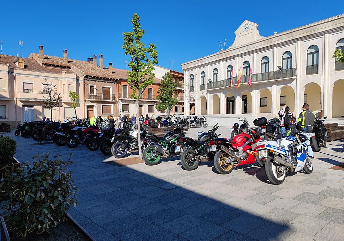 Concentración motera de Íscar en una edición anterior.