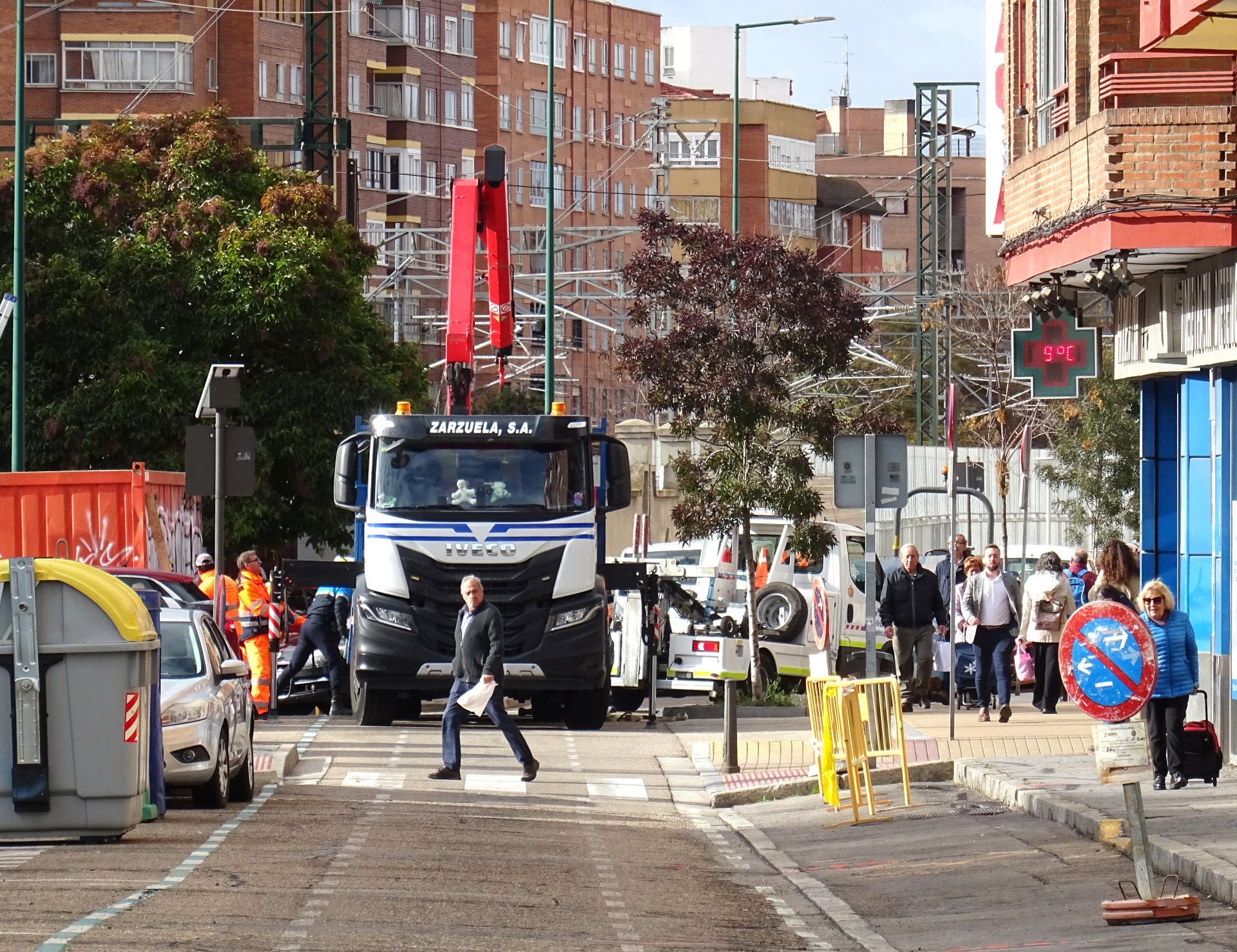 Las imágenes de las obras de Aquavall y los cortes en la calle Estación y Vía
