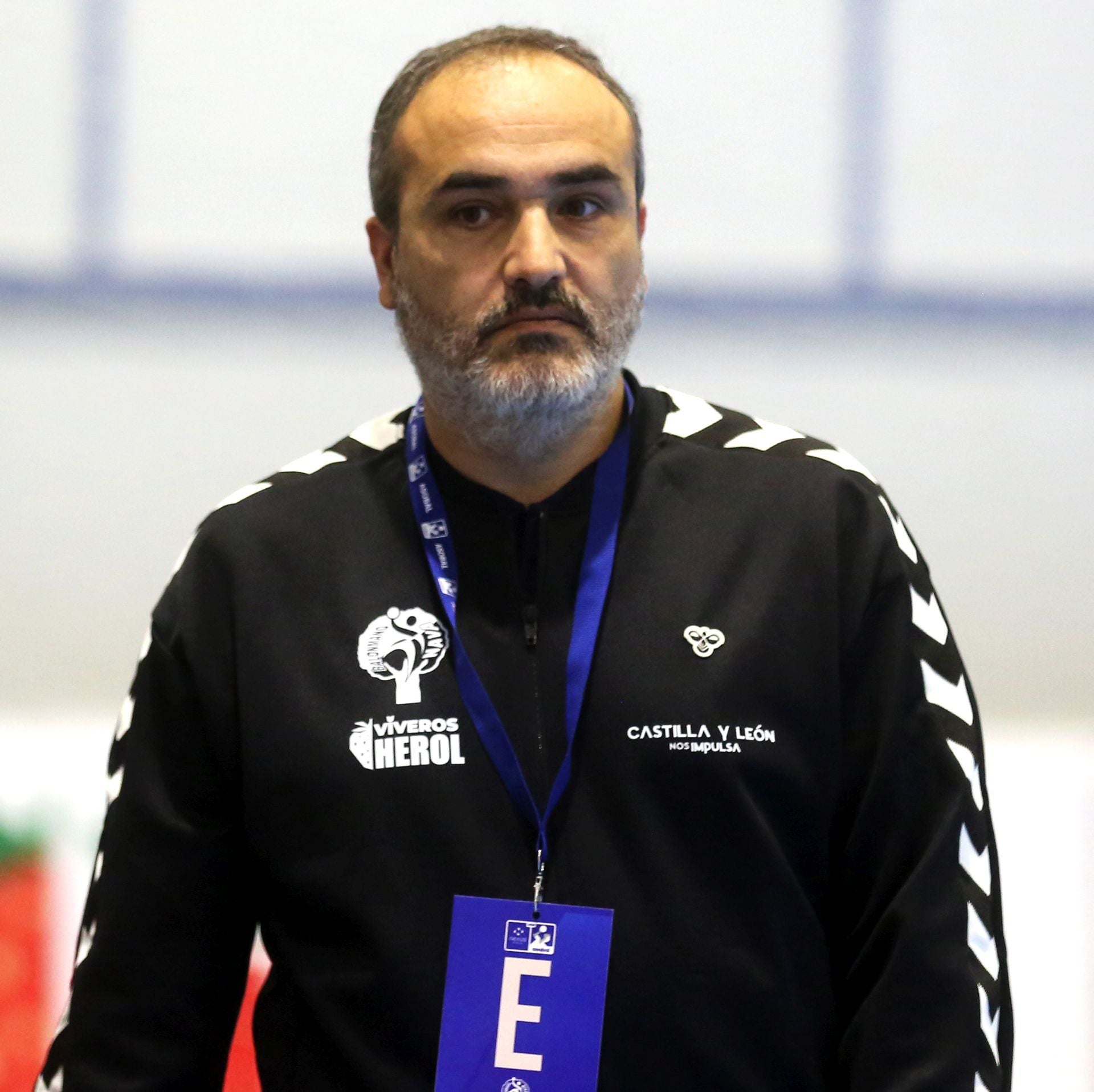 Fotos de la victoria del Balonmano Nava