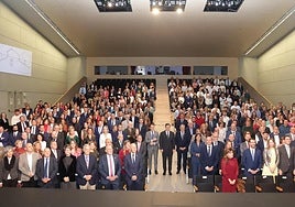 Autoridades presentes en el Día de la Provincia 2025