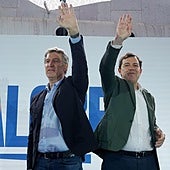 Alberto Núñez Feijóo y Alfonso Fernández Mañueco, en el Congreso nacional celebrado en julio de este año.