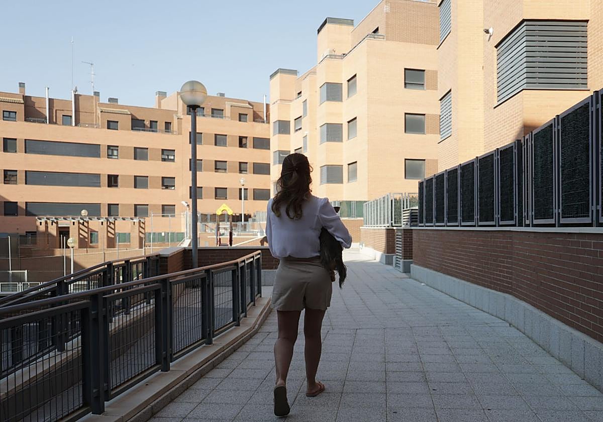 Los vecinos de Arroyovereda reclaman soluciones urgentes ante la ocupación ilegal de viviendas.