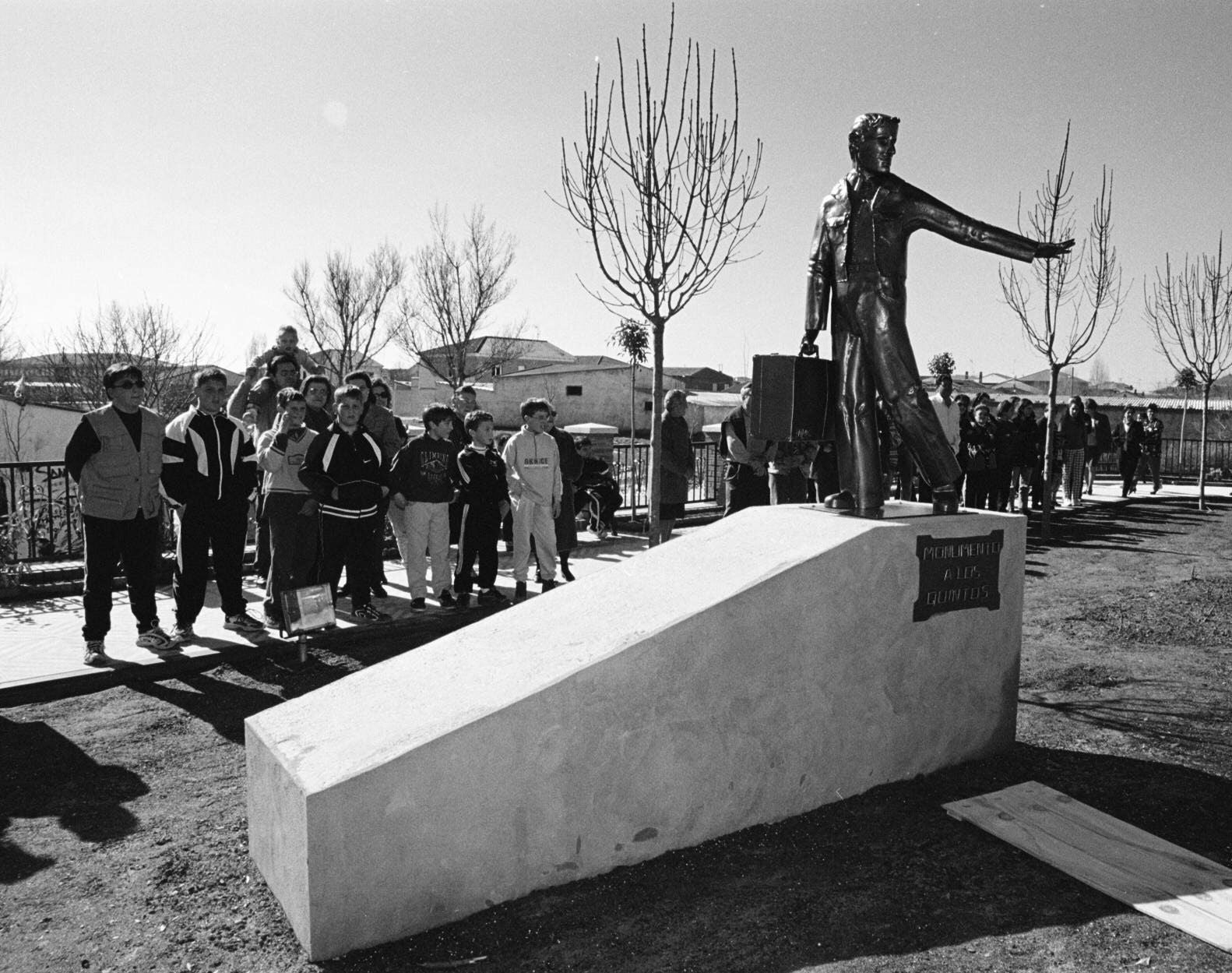 Inauguración del parque público de Fresno el Viejo. 2 de junio de 2000.