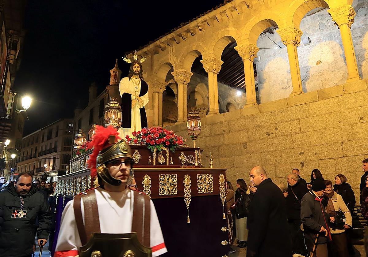 Fotografías de la procesión extraordinaria del Cautivo de San José por Segovia