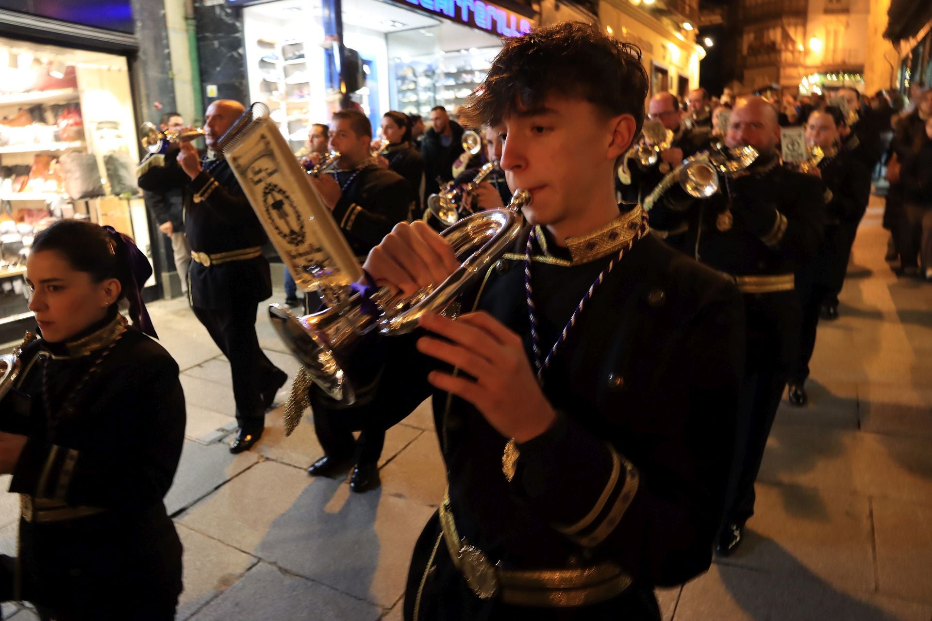 Fotografías de la procesión extraordinaria del Cautivo de San José por Segovia