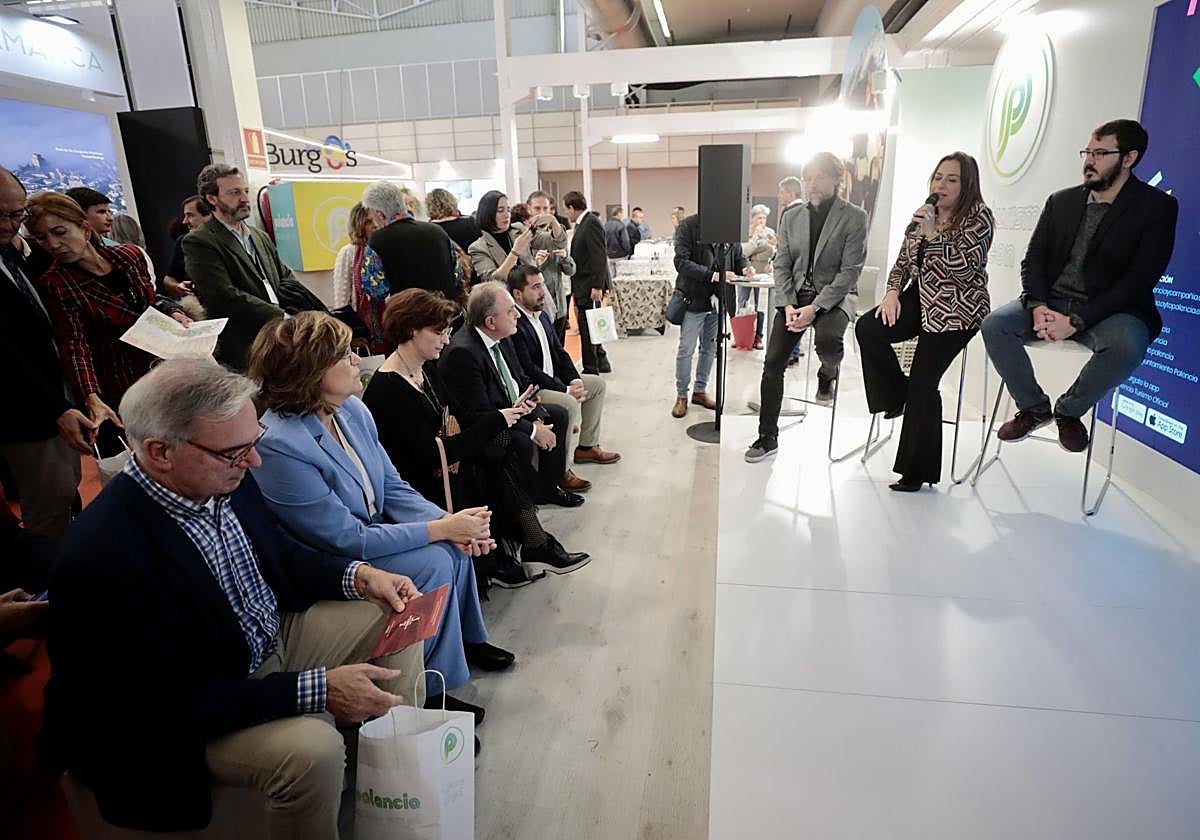 Presentación de la oferta turística y cultural de Palencia en una pasada feria de Intur.