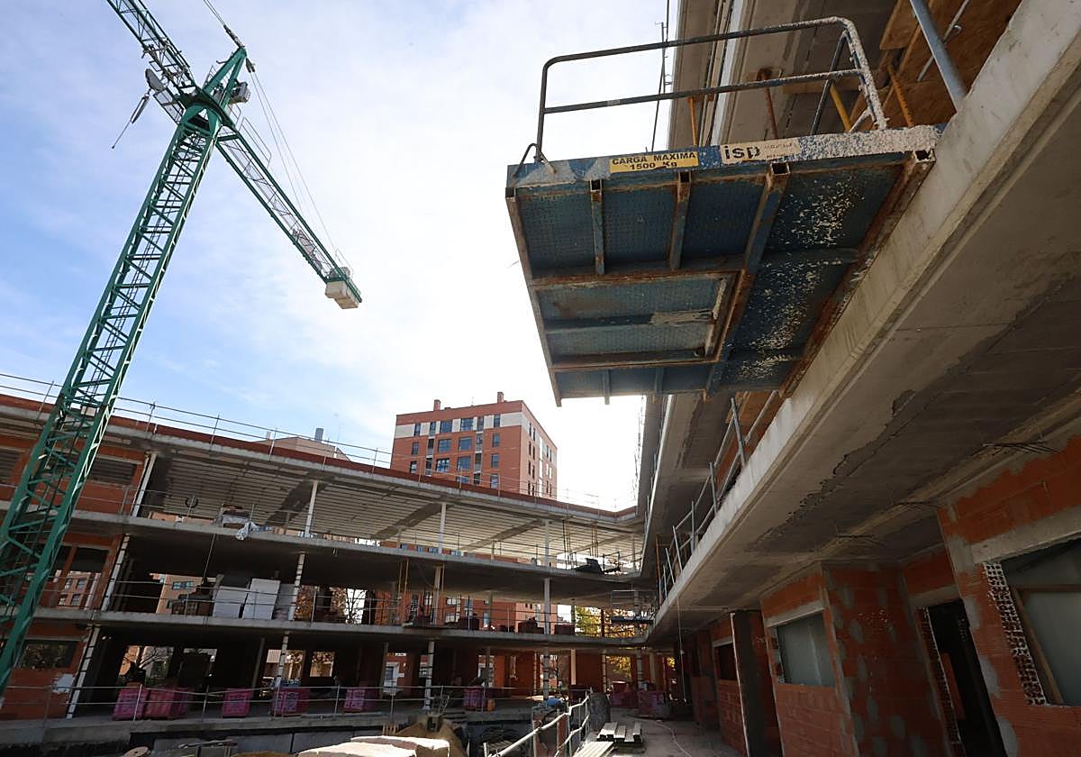 Las imágenes del solar junto a la antigua comisaria en Las Eras