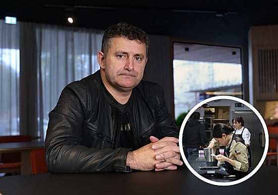 El cocinero y gerente de Trigo, Víctor Martín, en la sala del nuevo restaurante.