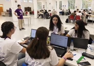 Treinta alumnos de la UVA compiten por mejorar la movilidad de Valladolid
