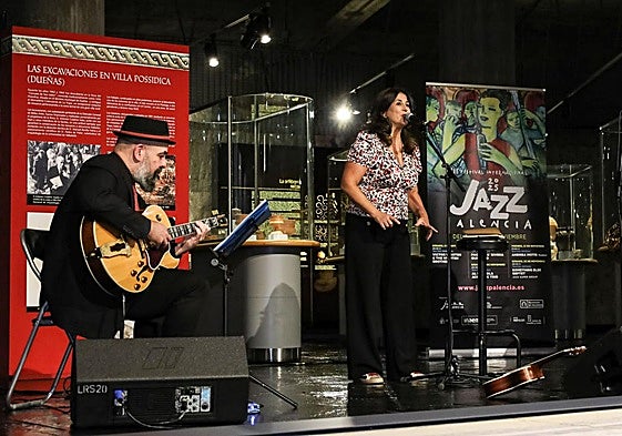 Cuca Albert y su banda Indigo Jazz, en el recital ofrecido en el Museo de Palencia.