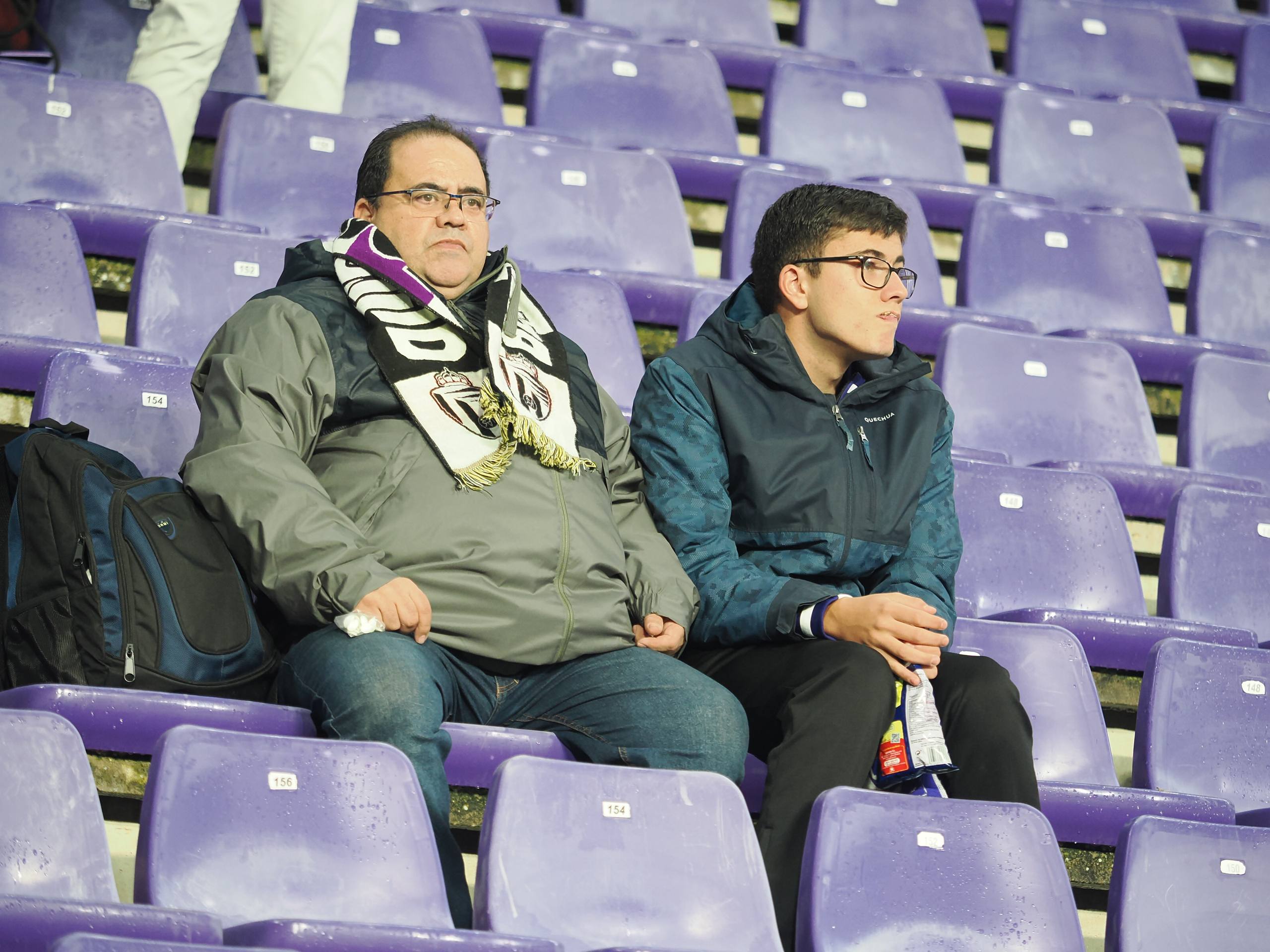 Búscate en la grada del estadio José Zorrilla (2/5)