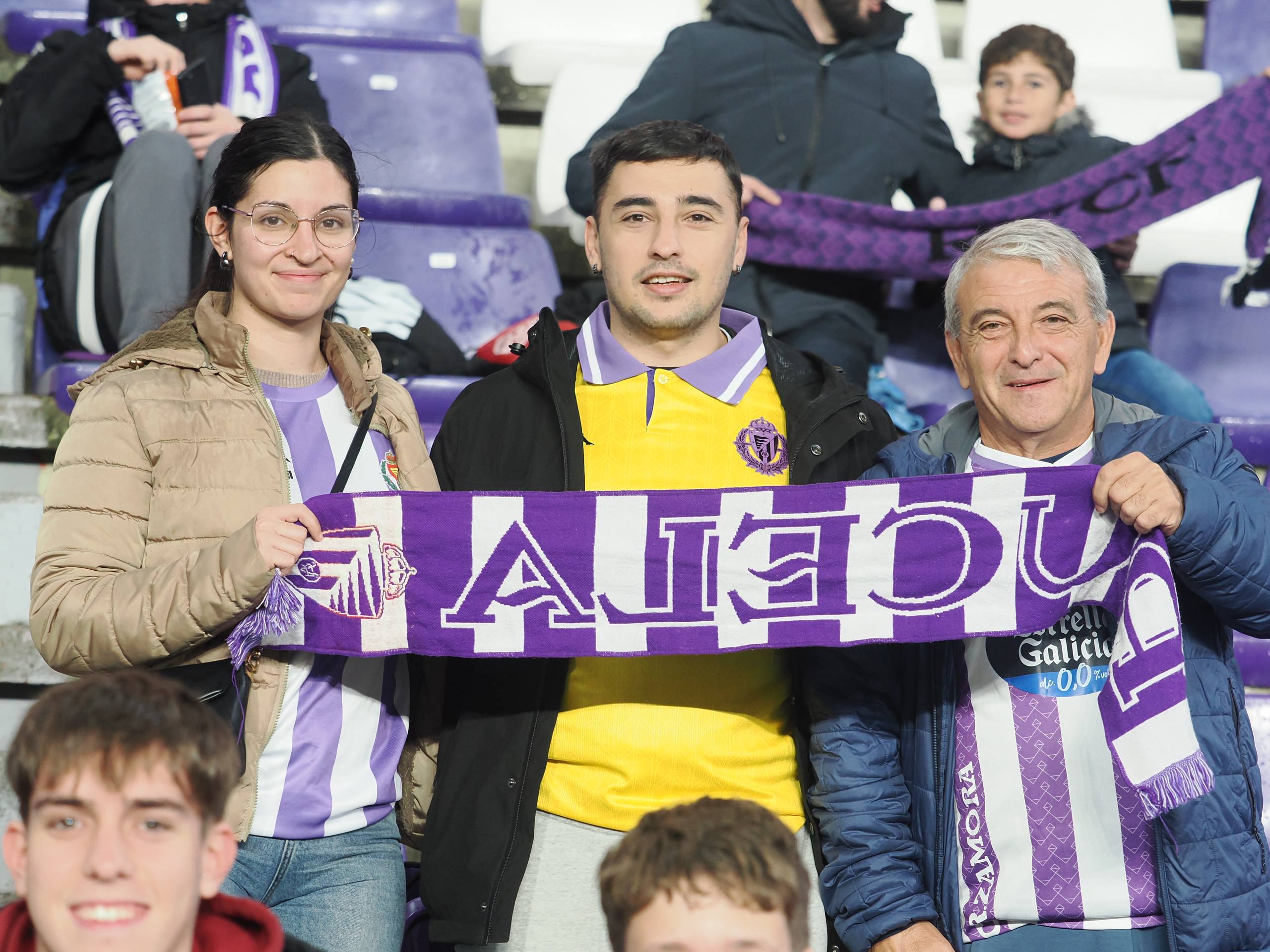 Búscate en la grada del estadio José Zorrilla (3/5)