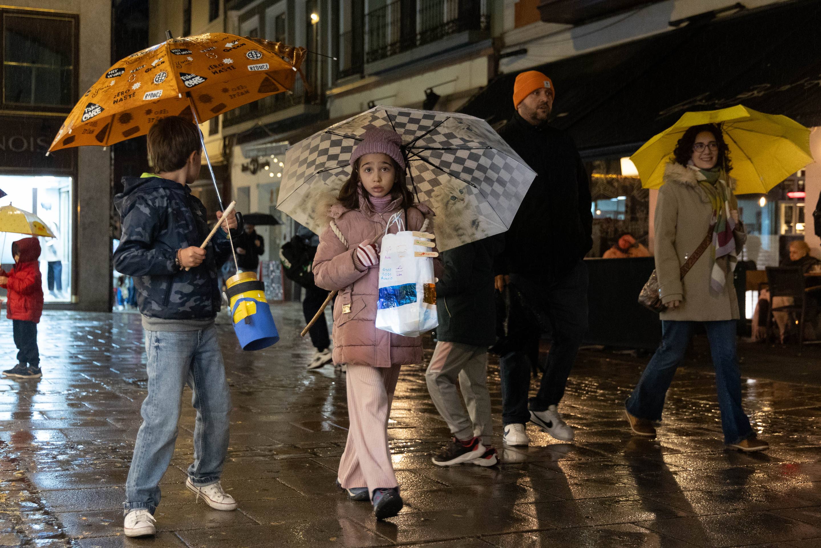 Las imágenes de los farolillso de Sankt Martin en la Plaza Mayor