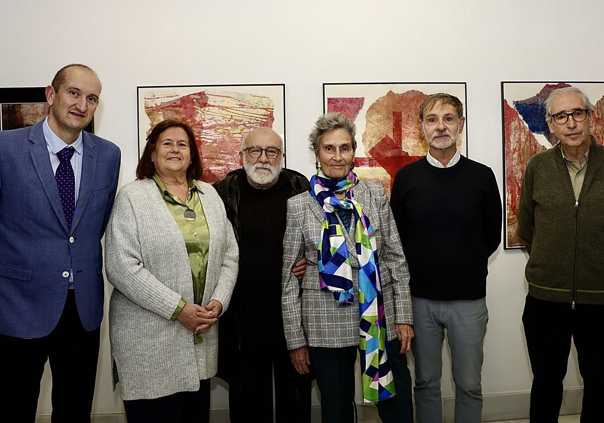 María Calleja, en el centro, antes del homenaje en la Fundación.