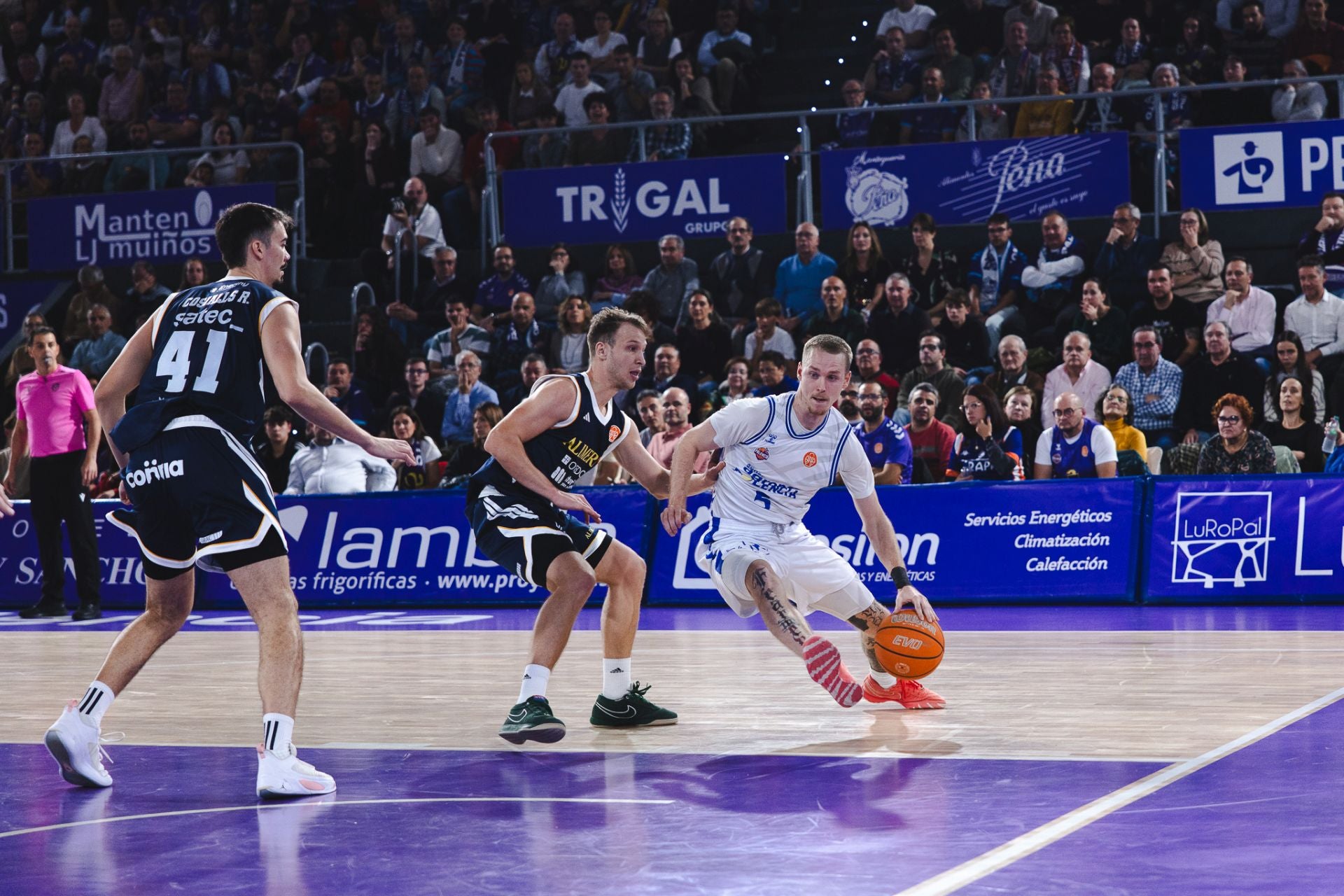 Así ha sido la victoria del Súper Agropal Palencia ante el Alimerka Oviedo (88-80)