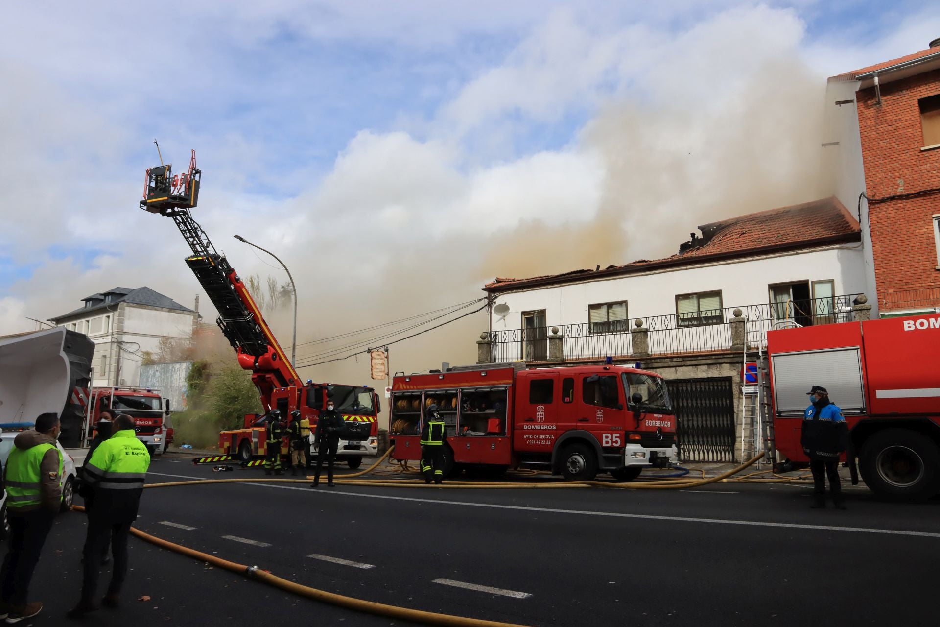 El incendio de San Rafael, en imágenes