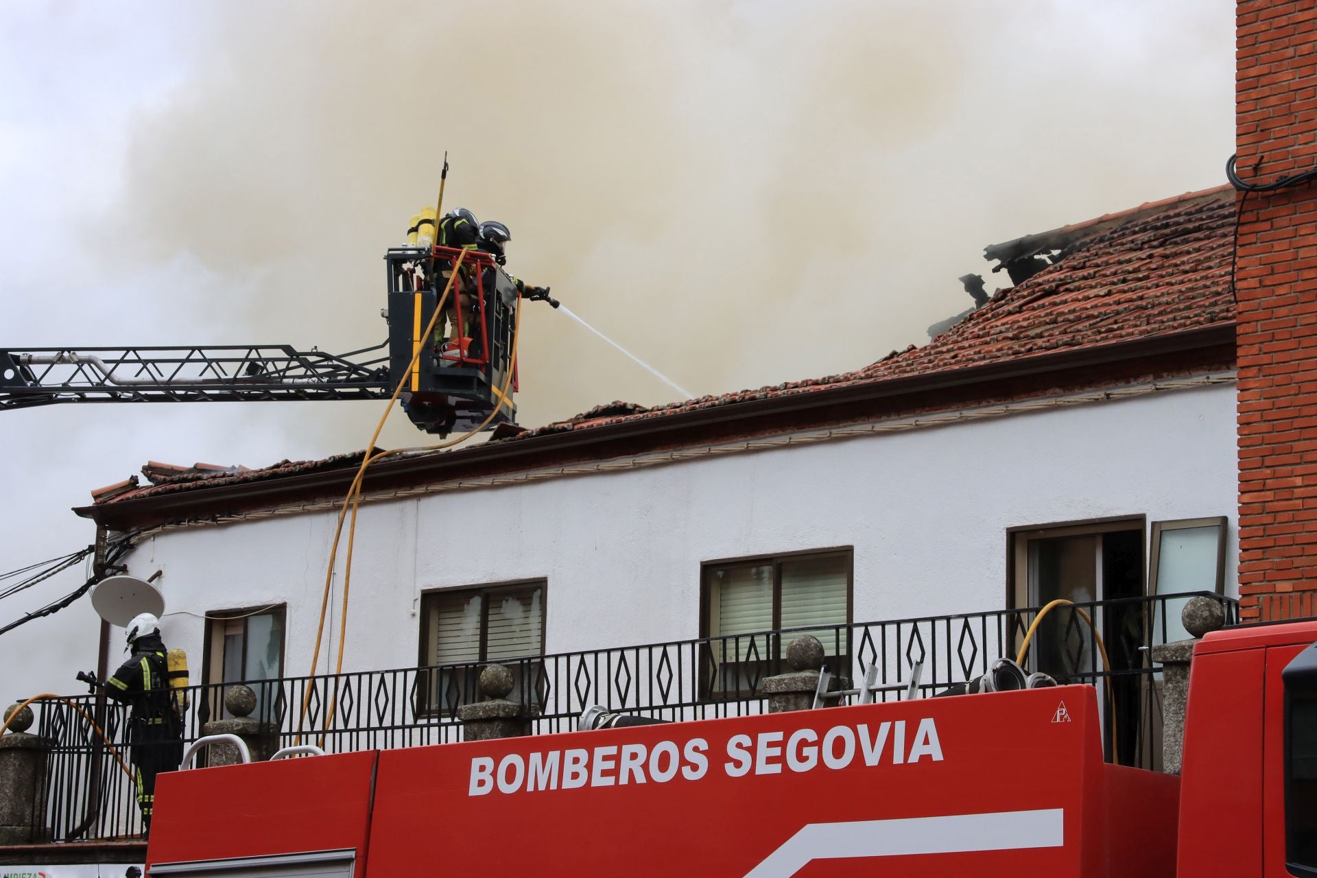 El incendio de San Rafael, en imágenes