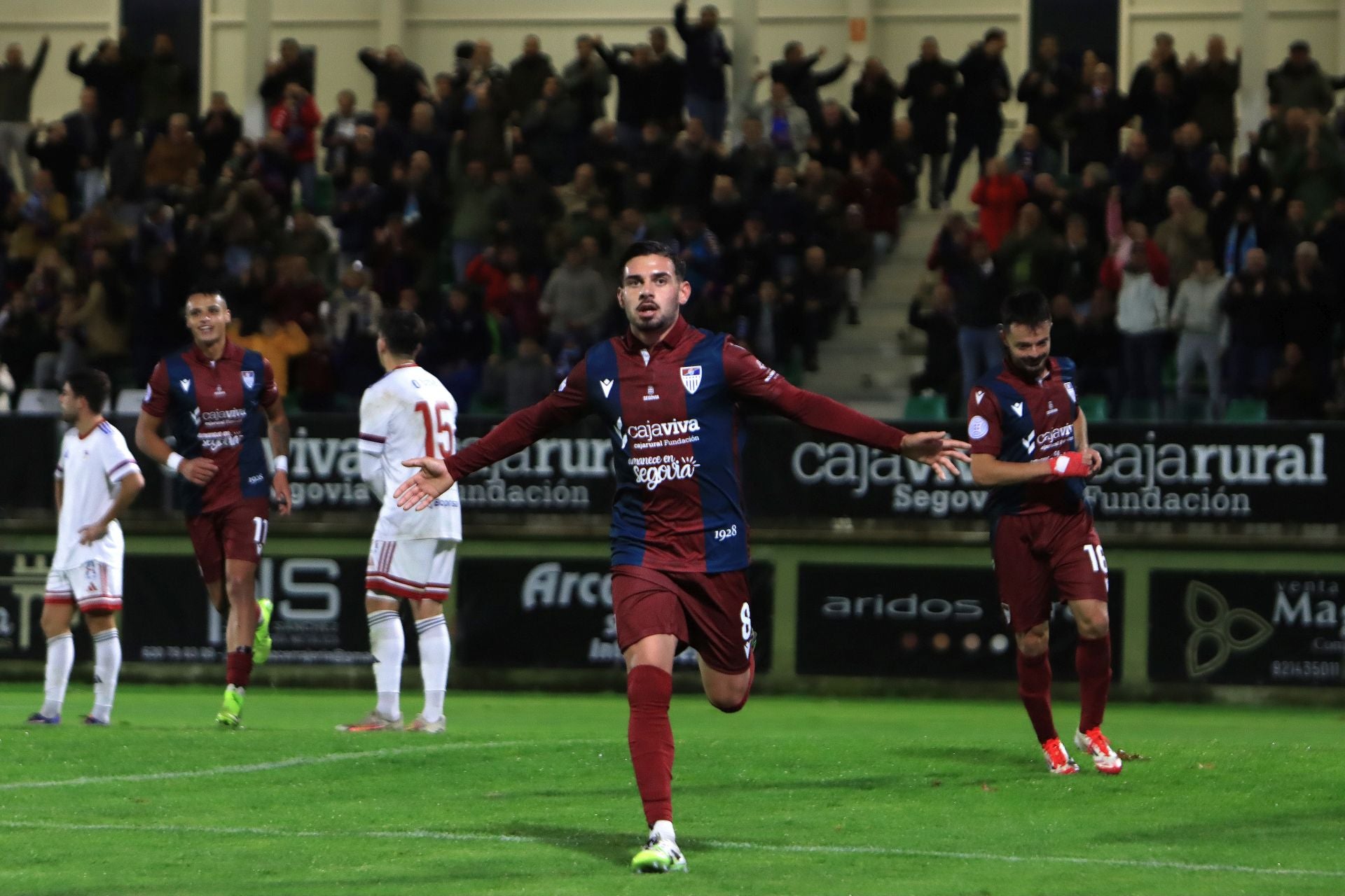 Fotos del triunfo de la Segoviana ante el Langreo