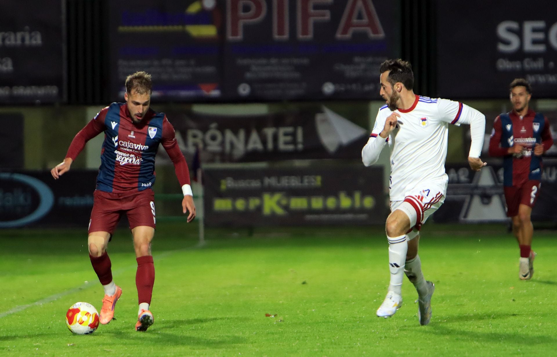 Fotos del triunfo de la Segoviana ante el Langreo