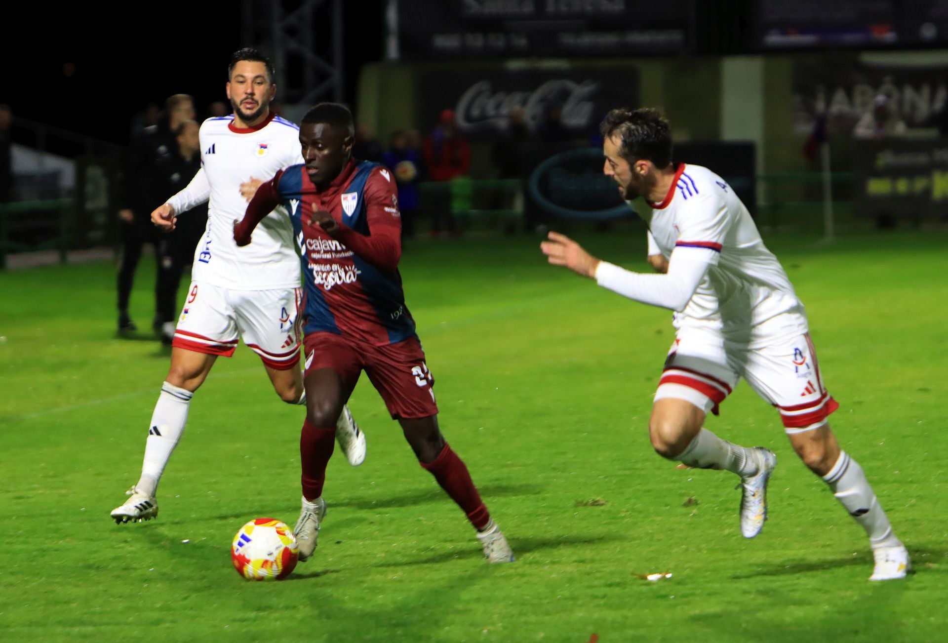 Fotos del triunfo de la Segoviana ante el Langreo