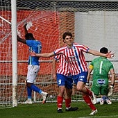 Miguel Velázquez celebra el tanto que abrió la lata a los ocho minutos de juego.