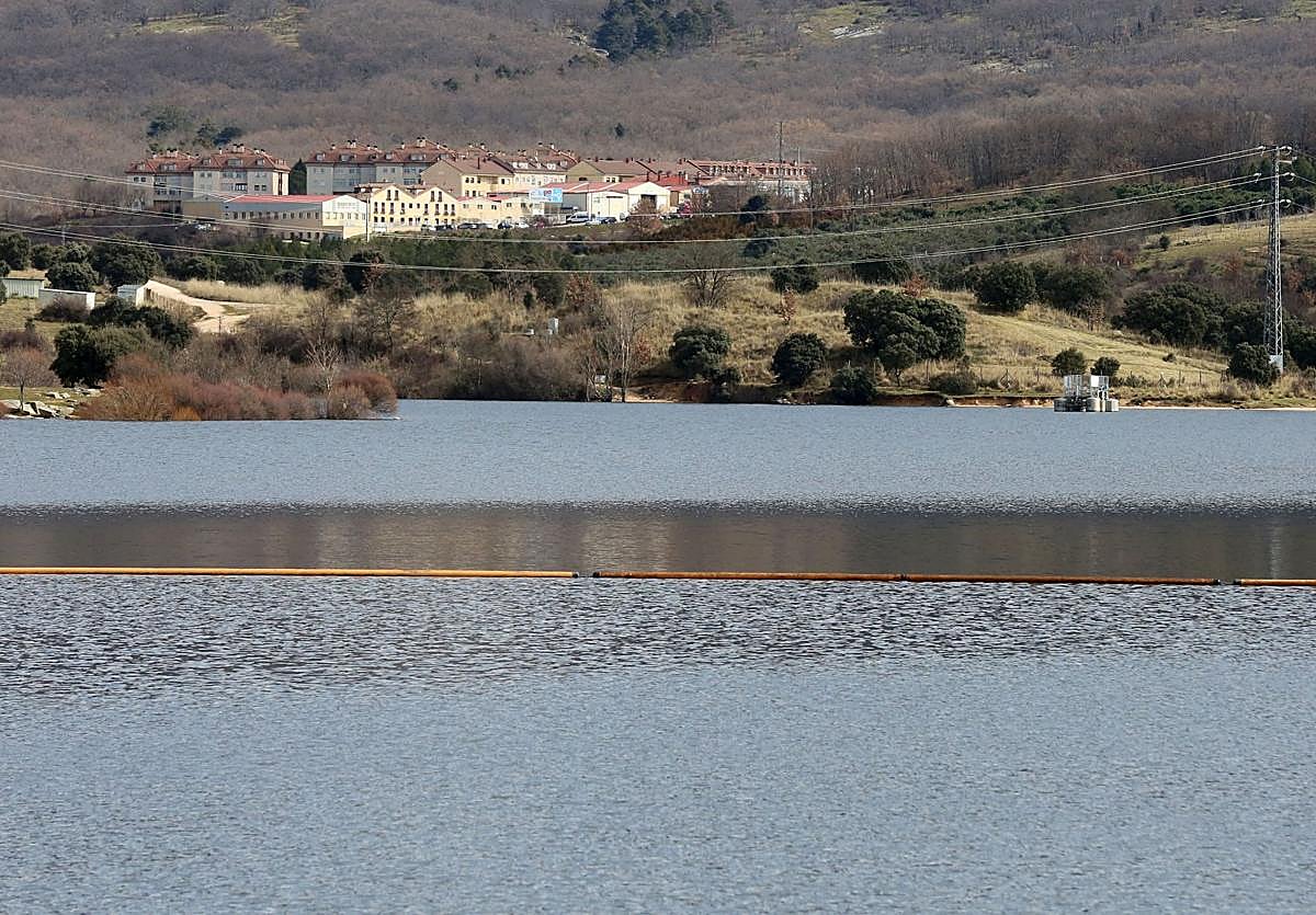 Embalse y presa del Pontón Alto en Segovia en una imagen de archivo.