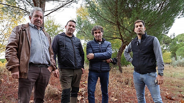Francisco Arranz, Francisco Javier Arranz, David Sanz y Jaime López, de la Asociación Castellana de Elaboradores de Piñón (Acep).