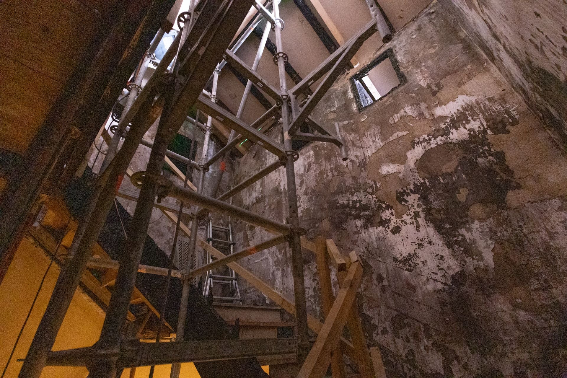 Estado del edificio quemado en la calle San José