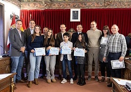 Constitución del primer Consejo Provincial de Infancia y Adolescencia de la Diputación, este martes en el Palacio de Pimentel.
