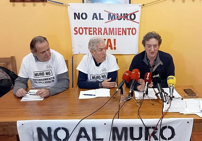 Rueda de prensa de la plataforma por el soterramiento.