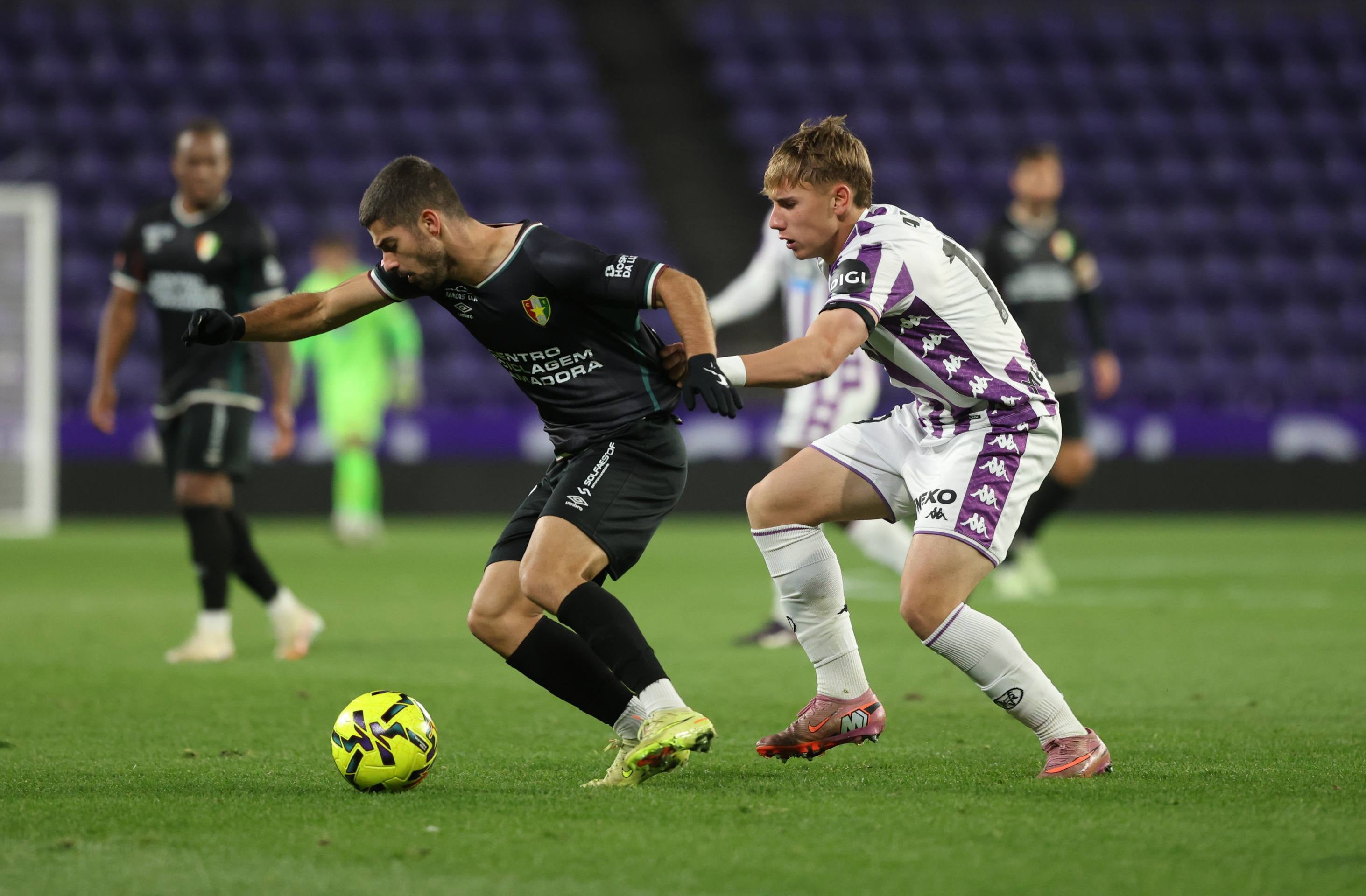 La derrota del Pucela ante el Estrela Amadora, en imágenes