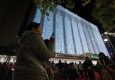 El Corte Inglés de Valladolid enciende la Navidad