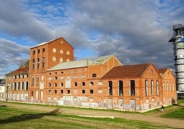 Las imágenes del interior de la azucarera Santa Victoria en el parque de Las Norias