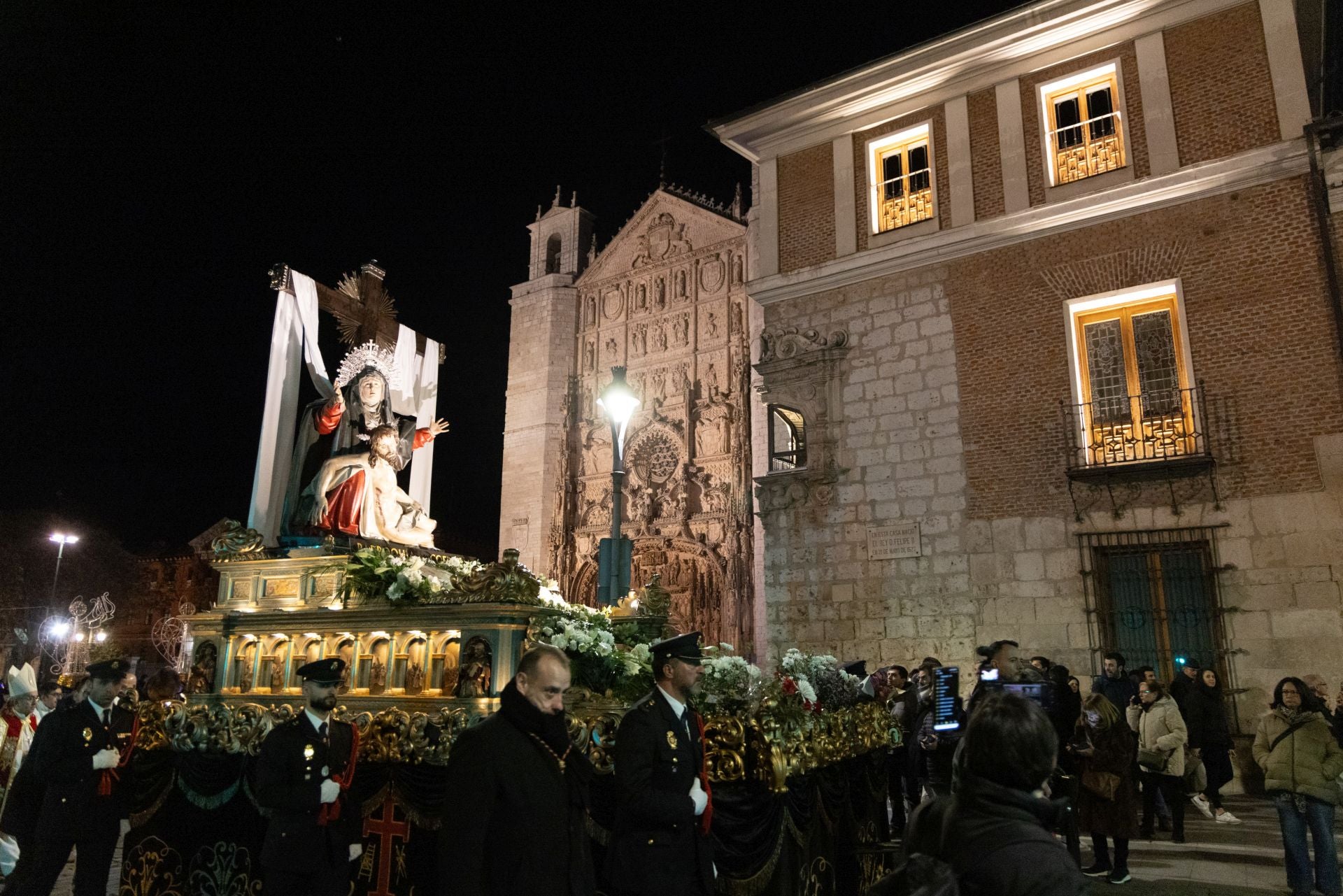 Las imágenes de la procesión de la Virgen de la Piedad en Valladolid