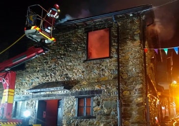 Arde una vivienda en León tras el fuego generado en una chimenea francesa