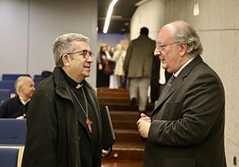 Luis Argüello y Enrique Cabero, en la sede del CES durante la presentación del informe de Foessa.