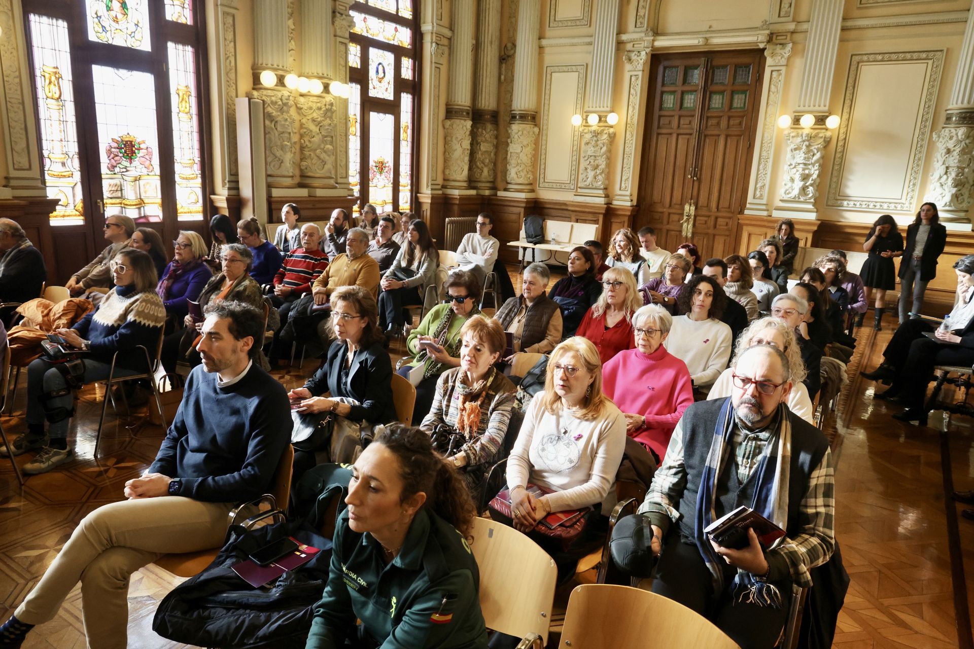 El acto institucional del Día Internacional de la Eliminación de la Violencia contra la Mujer, en imágenes