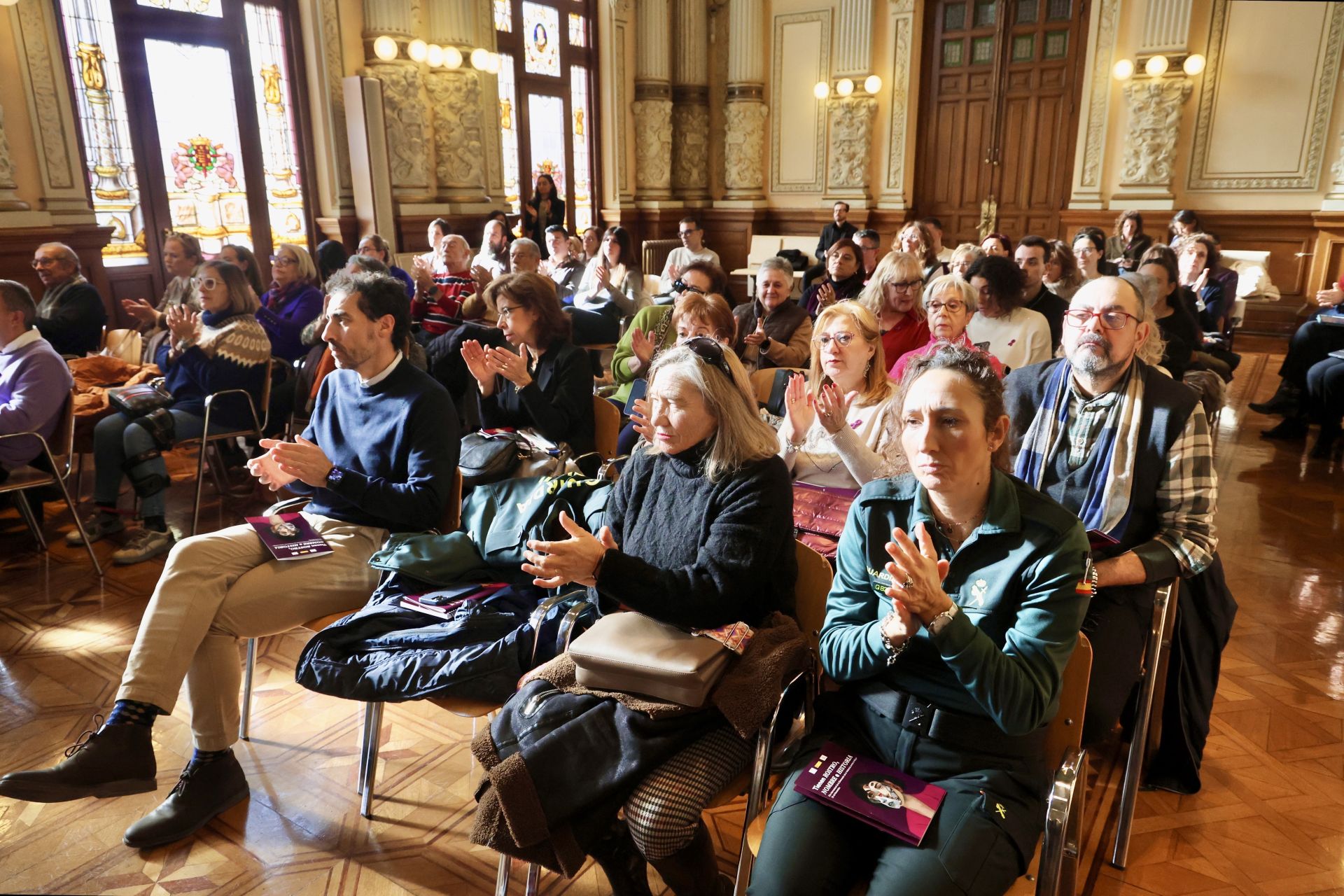 El acto institucional del Día Internacional de la Eliminación de la Violencia contra la Mujer, en imágenes
