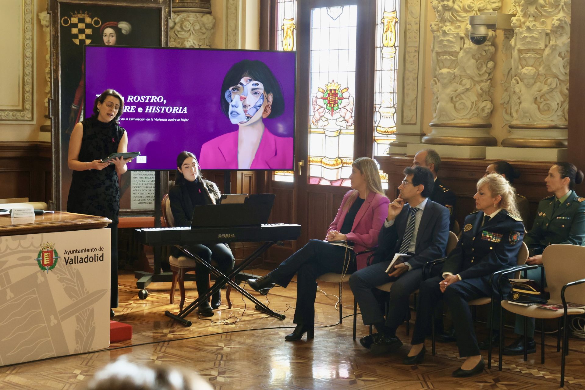 El acto institucional del Día Internacional de la Eliminación de la Violencia contra la Mujer, en imágenes