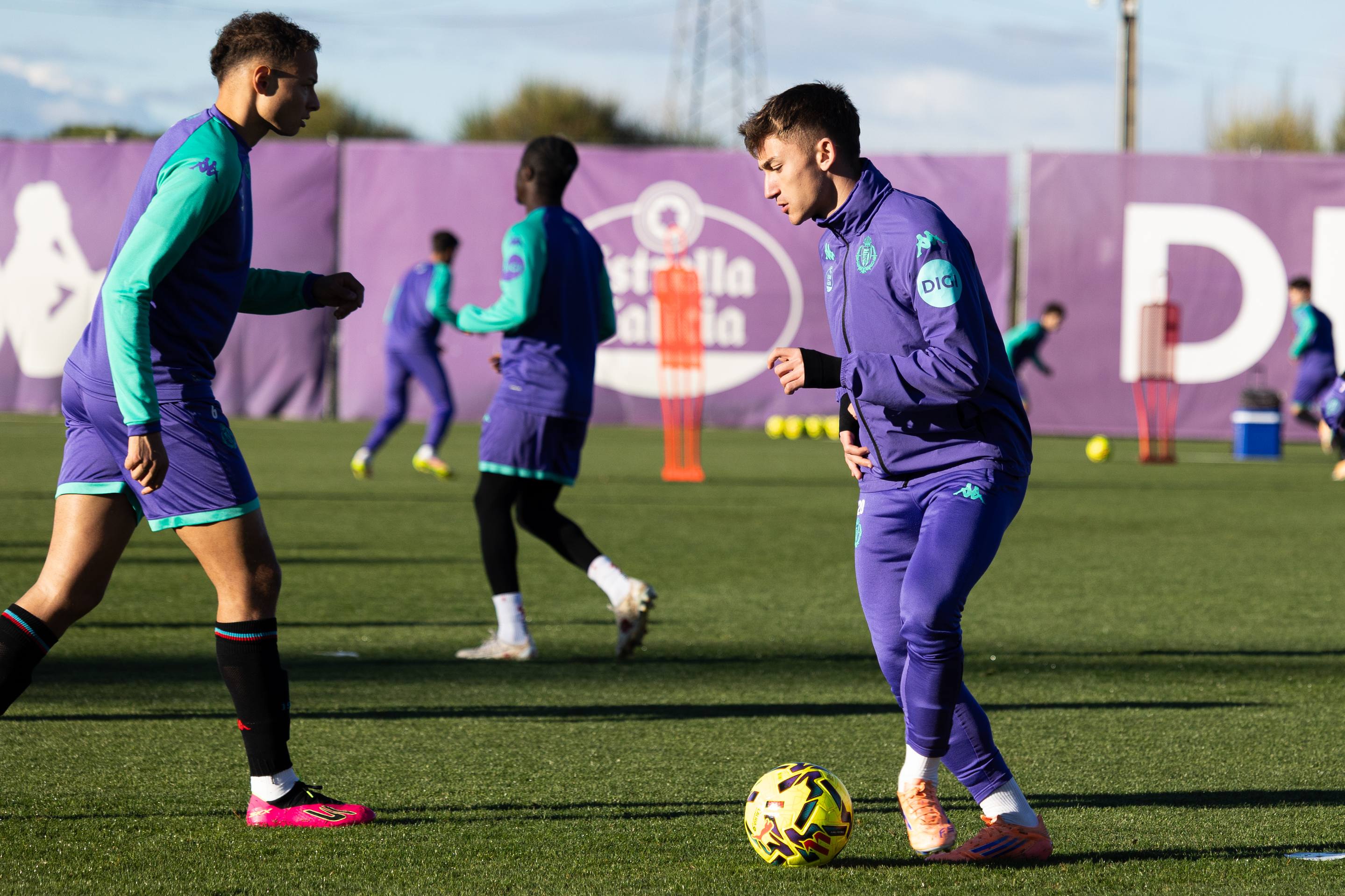El entrenamiento del Pucela tras la derrota en Anoeta, en imágenes
