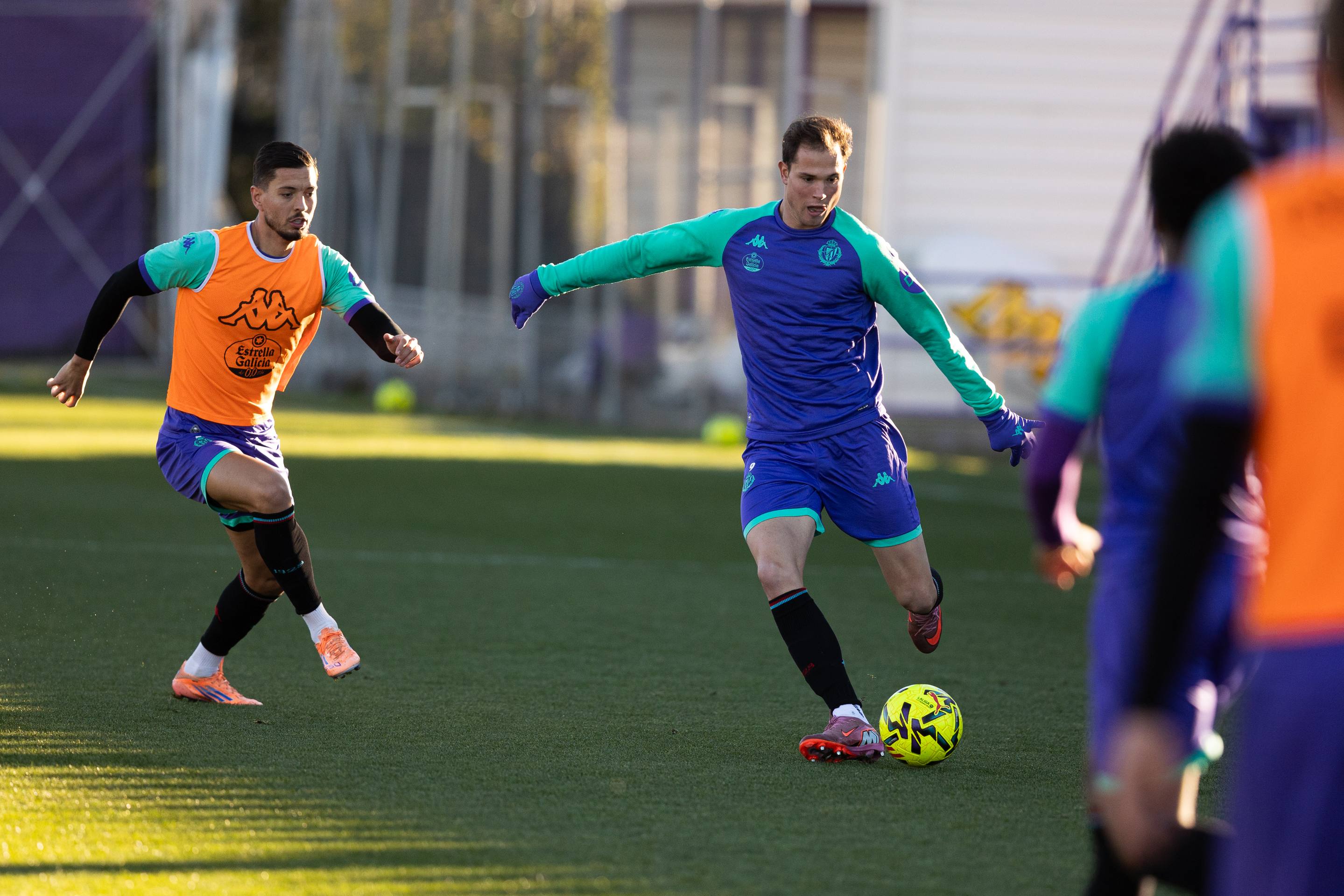 El entrenamiento del Pucela tras la derrota en Anoeta, en imágenes
