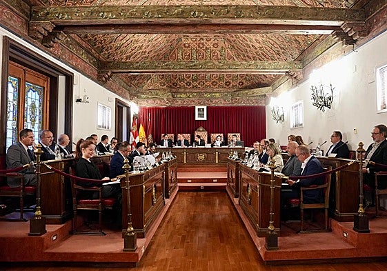 Pleno ordinario en la Diputación de Valladolid correspondiente al mes de octubre.