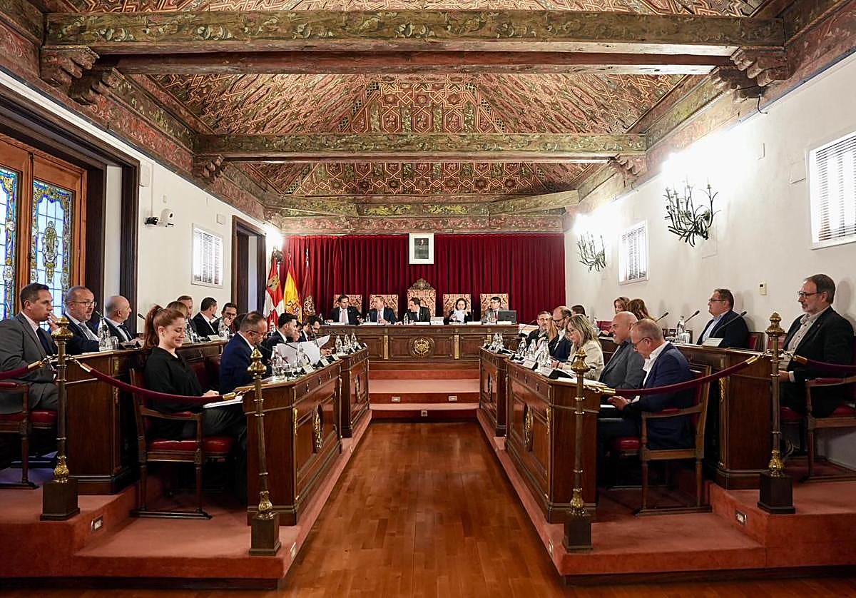 Pleno ordinario en la Diputación de Valladolid correspondiente al mes de octubre.