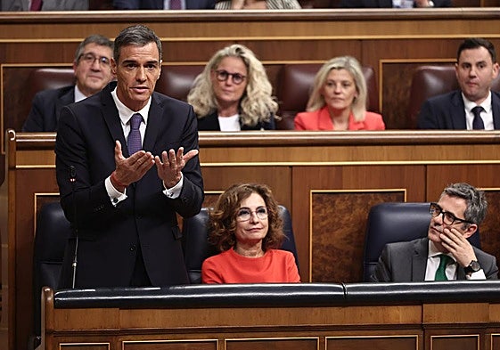 El presidente del Gobierno, Pedro Sánchez, interviene durante una sesión de control al Gobierno, en el Congreso.