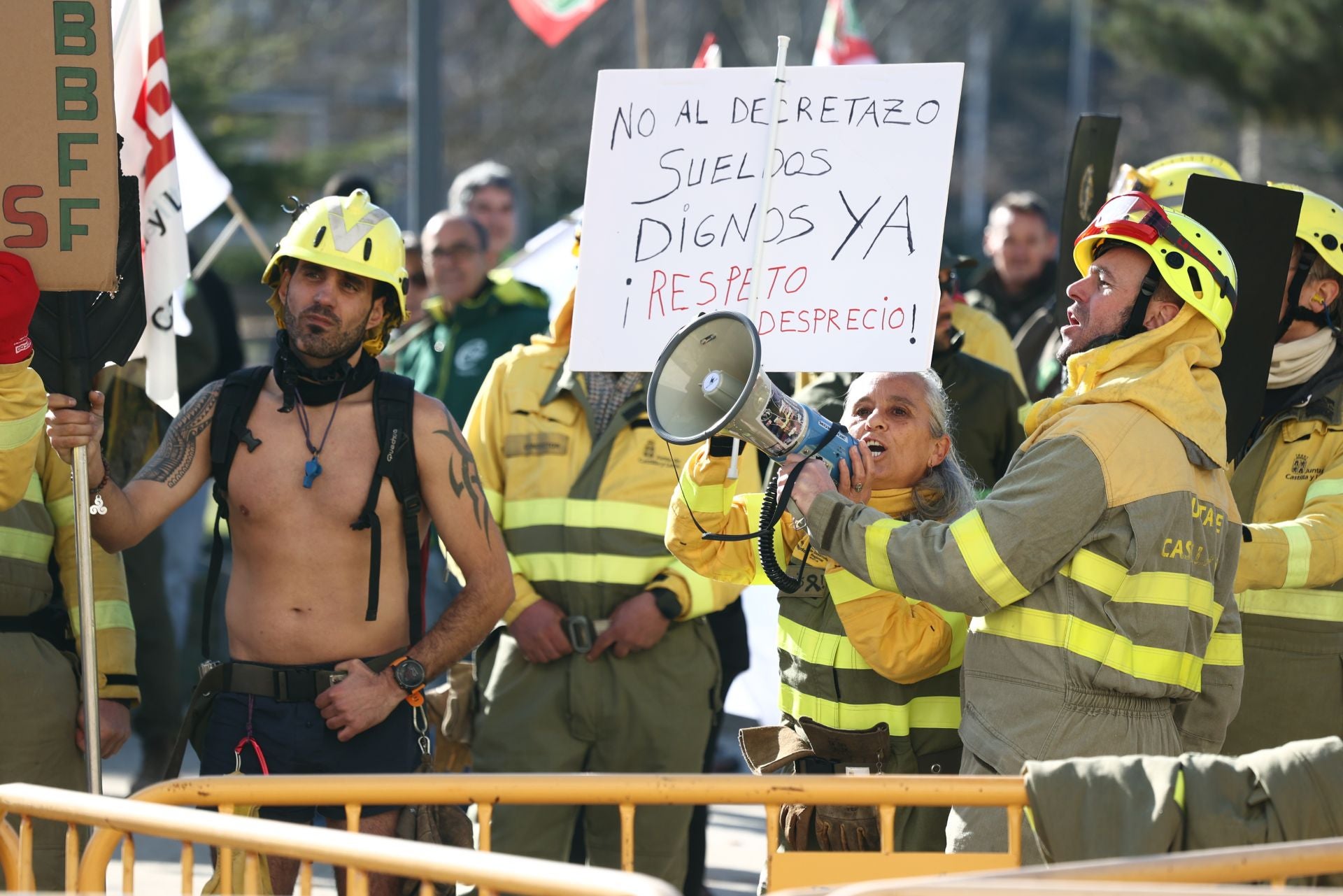 Protesta contra el decreto ley sobre el operativo de incendios presentado por la Junta de Castilla y León