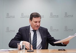 El portavoz de la Junta, Carlos Fernández Carriedo, este jueves en la rueda de prensa posterior al Consejo de Gobierno.