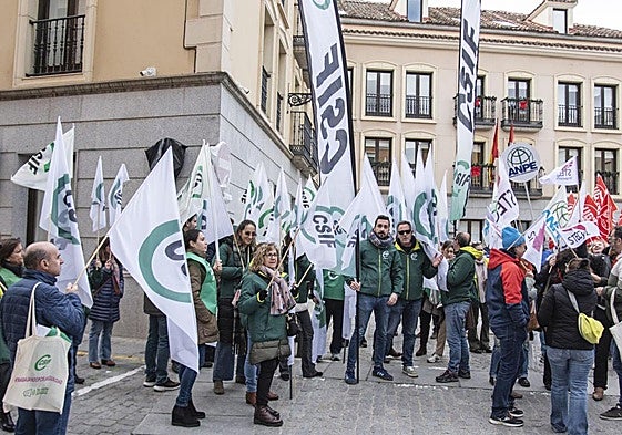 Un momento de la concentración de la Junta de Personal Docente.