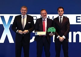 Imágenes de la gala de los XXIII Premios 'Antonio Pérez' de EFCL celebrada este jueves en el Hotel AC Palacio de Santa Ana de Valladolid