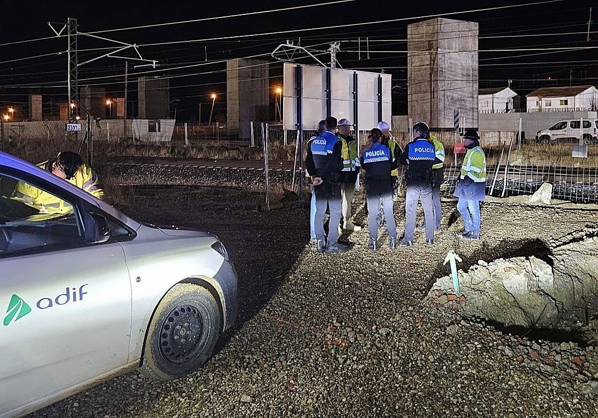 Inspección nocturna a los trabajos del Ave en Palencia.