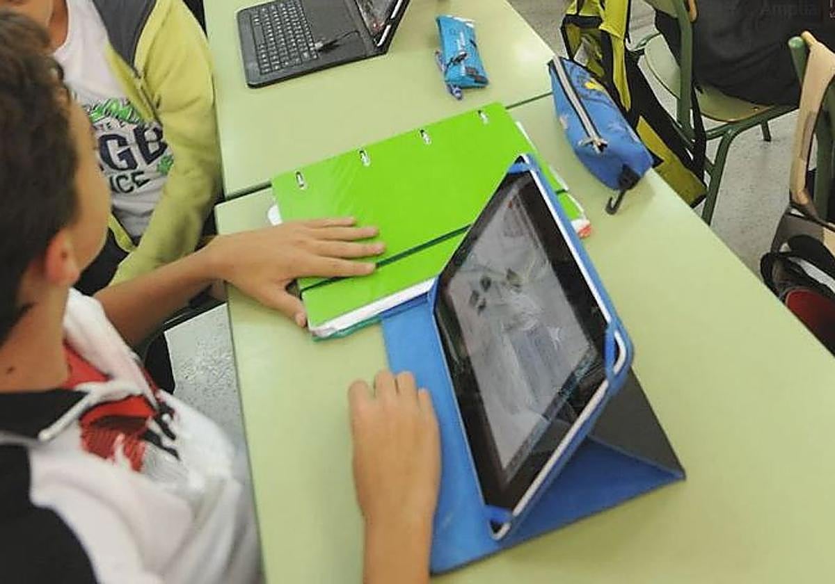 De Adolfo Suárez a la IA